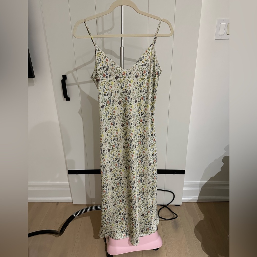 Wilfred Satin slip dress